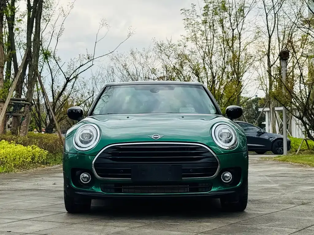 MINI Clubman — фото 3