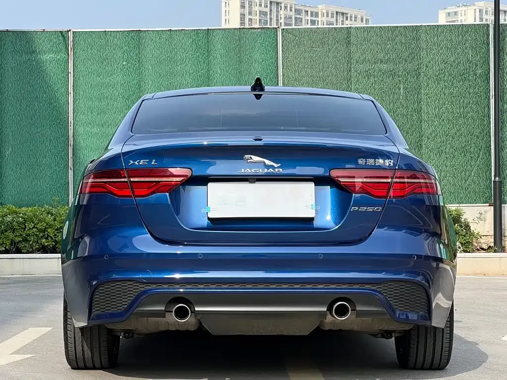 Jaguar XEL — фото 10