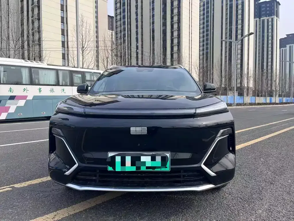 Geely 银河星舰7 — фото 3