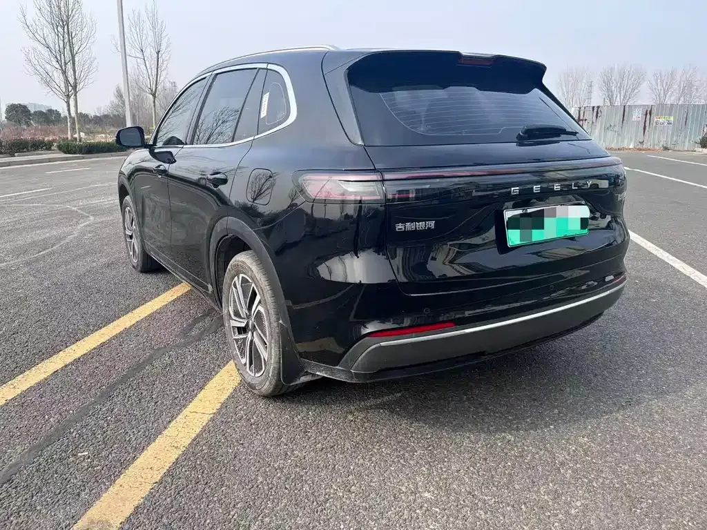 Geely 银河星舰7 — фото 5