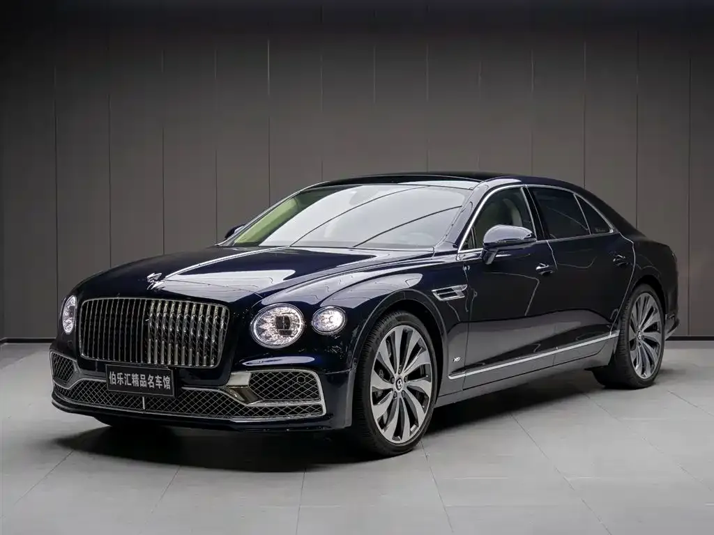 Bentley Flying Spur — фото 1
