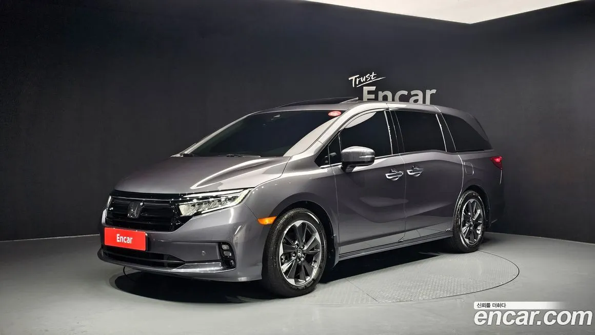 Honda Odyssey — фото 1