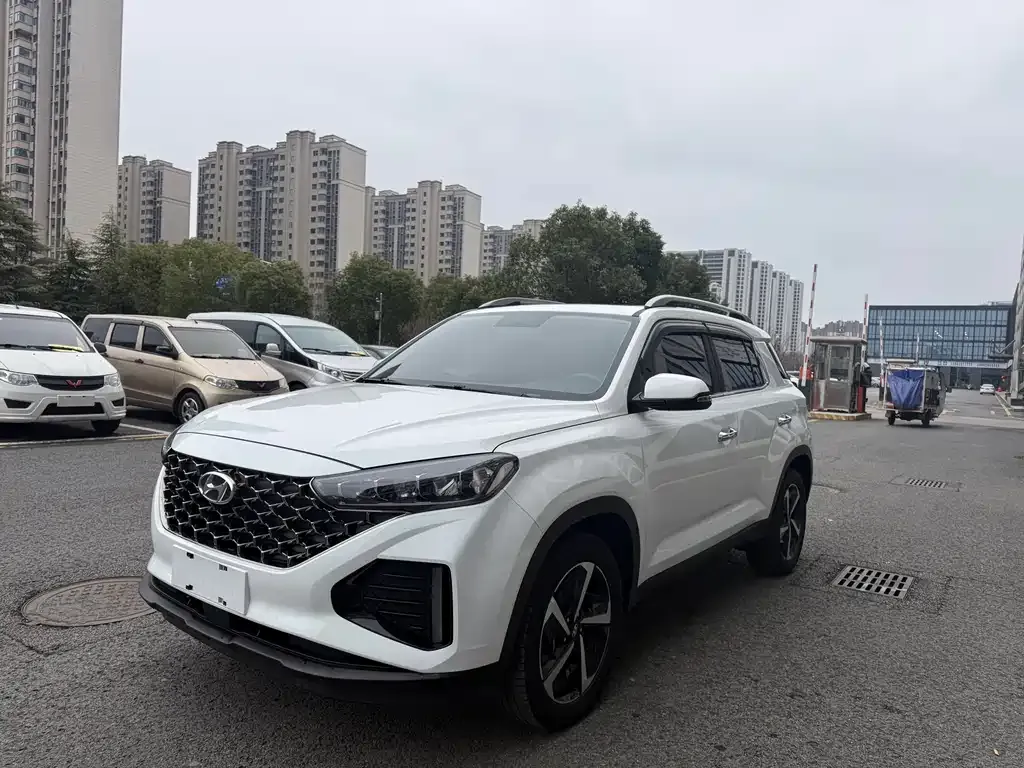Hyundai ix35 — фото 1