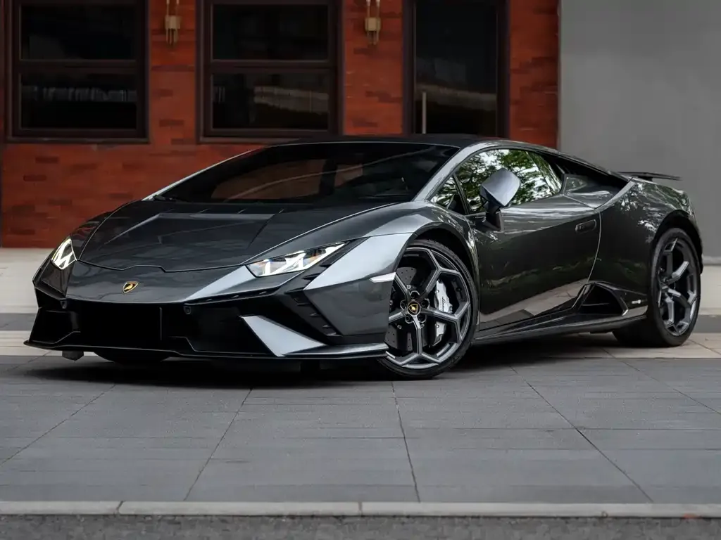Lamborghini Huracan — фото 1