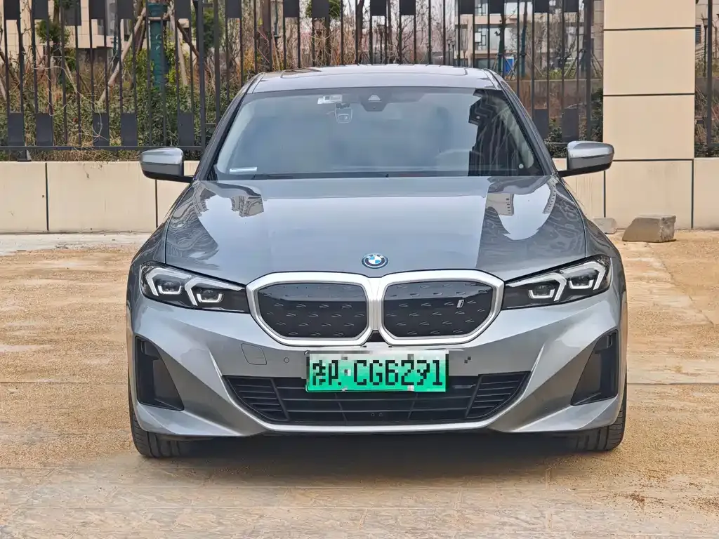BMW i3 — фото 8