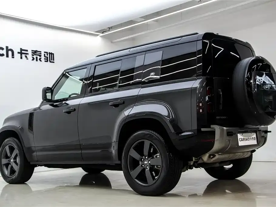 Land Rover Defender — фото 9