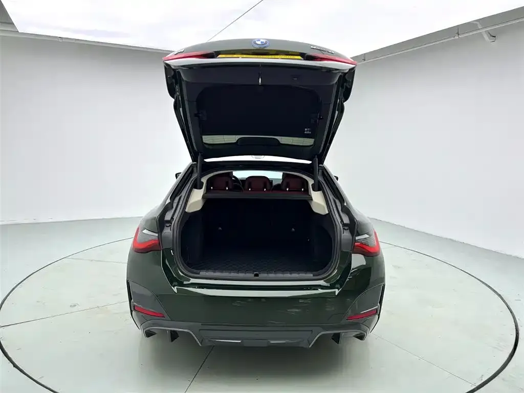 BMW i4 — фото 2