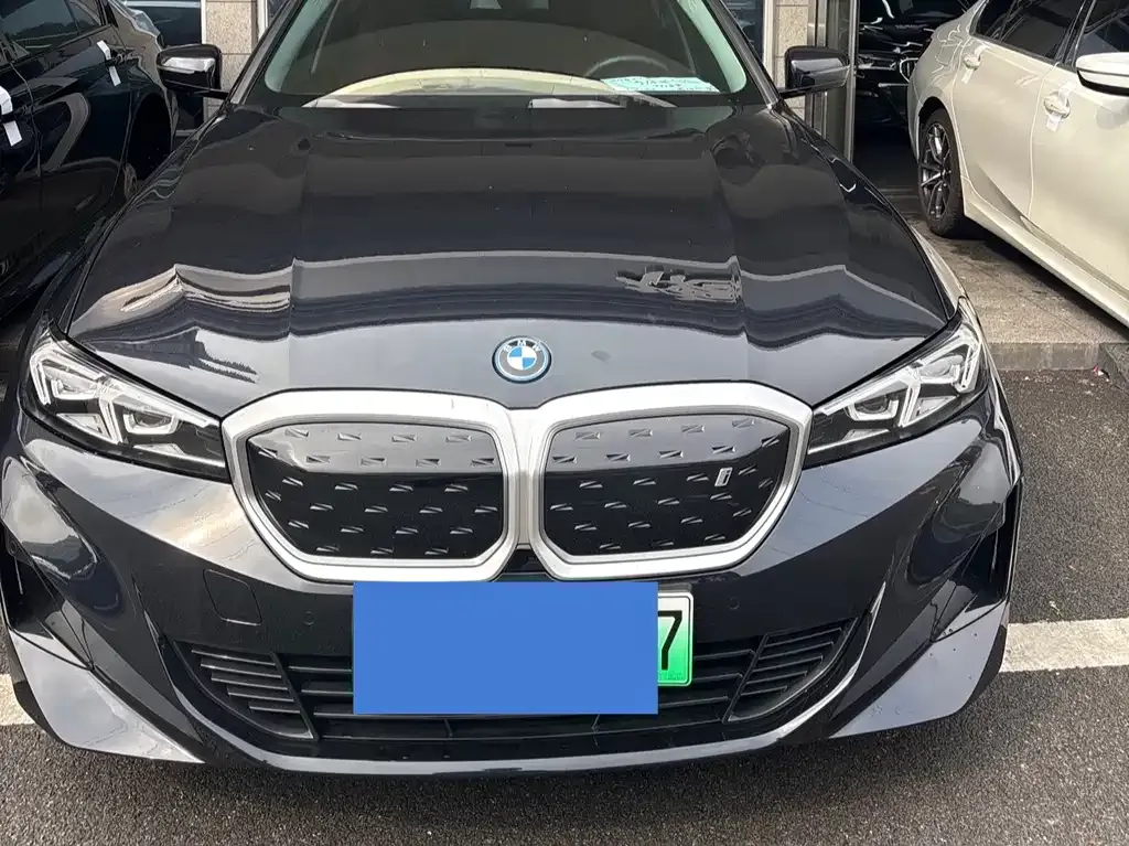 BMW i3 — фото 1