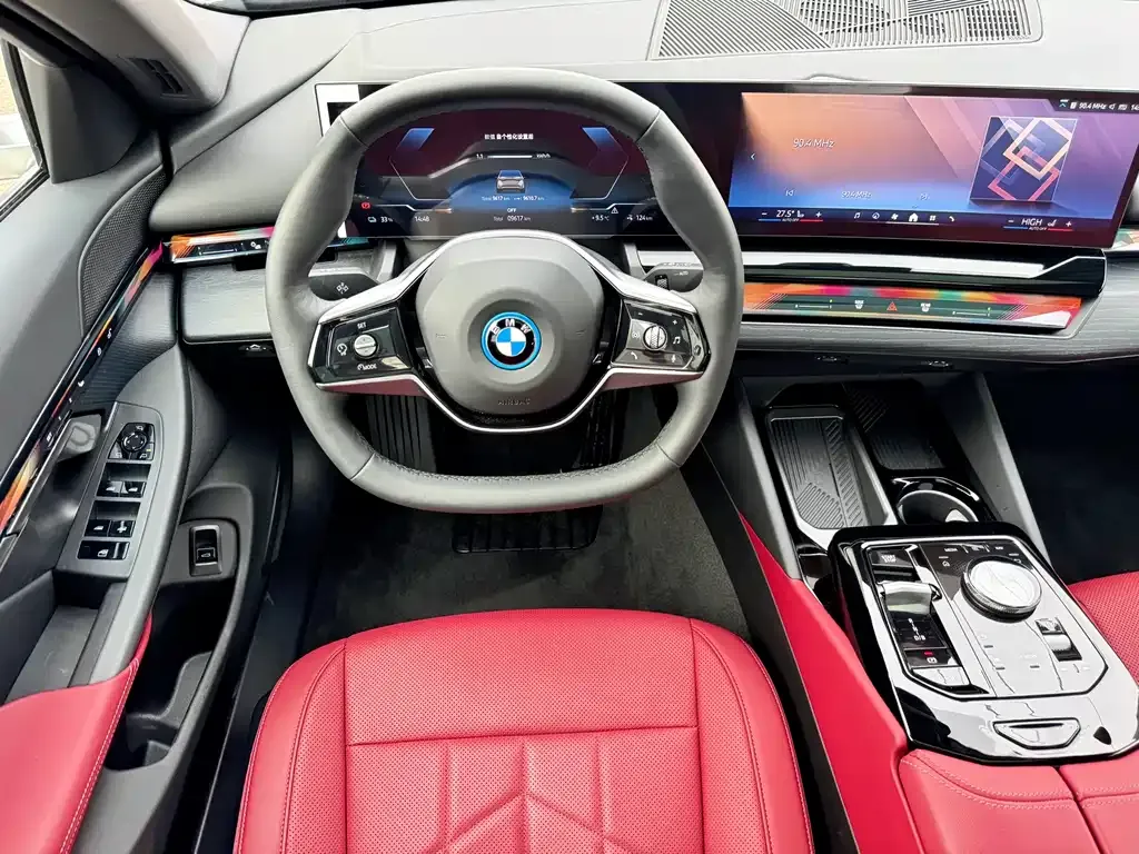 BMW i5 — фото 10
