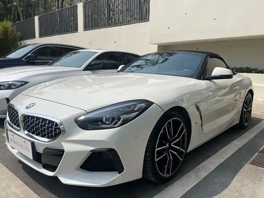 BMW Z4 — фото 1