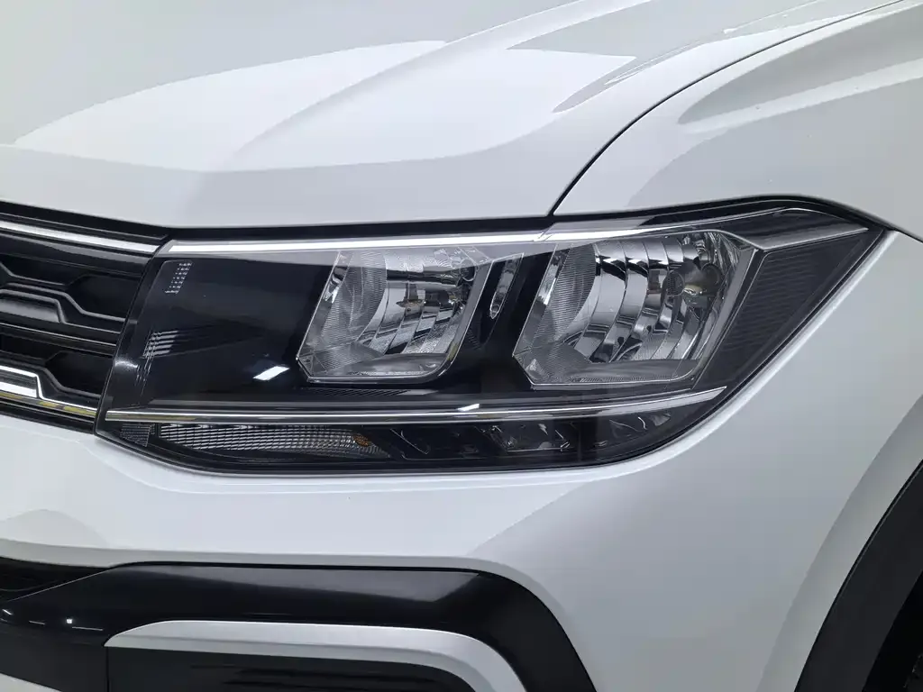 Volkswagen T-Cross — фото 10