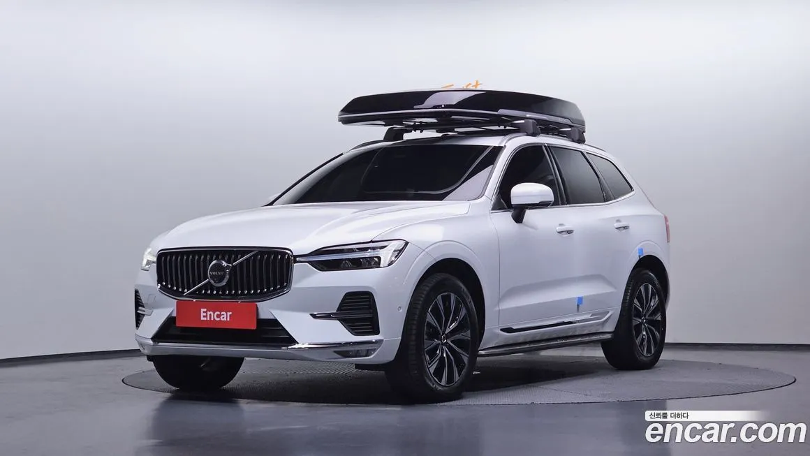 Volvo XC60 — фото 1