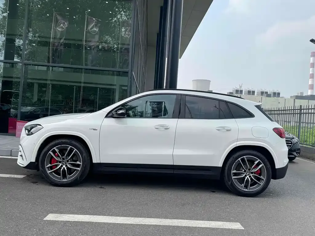 Mercedes-Benz GLA AMG — фото 3
