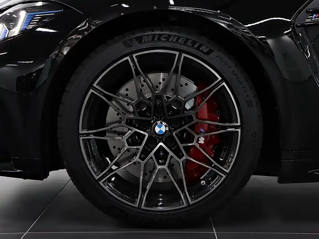 BMW M4 — фото 9