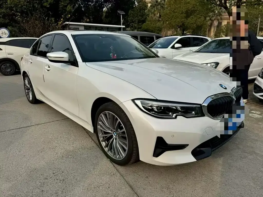 BMW 3 Series — фото 1