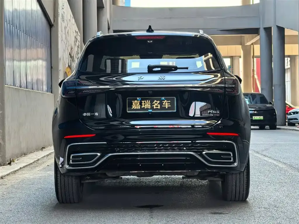 Hongqi HS5 — фото 5