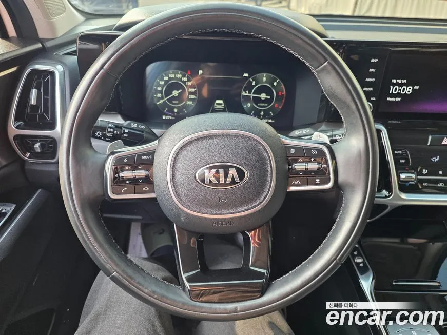 Kia Sorento — фото 5