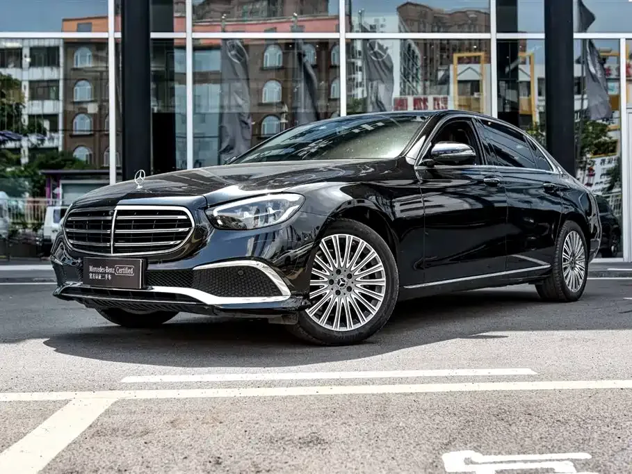 Mercedes-Benz E-Class — фото 4