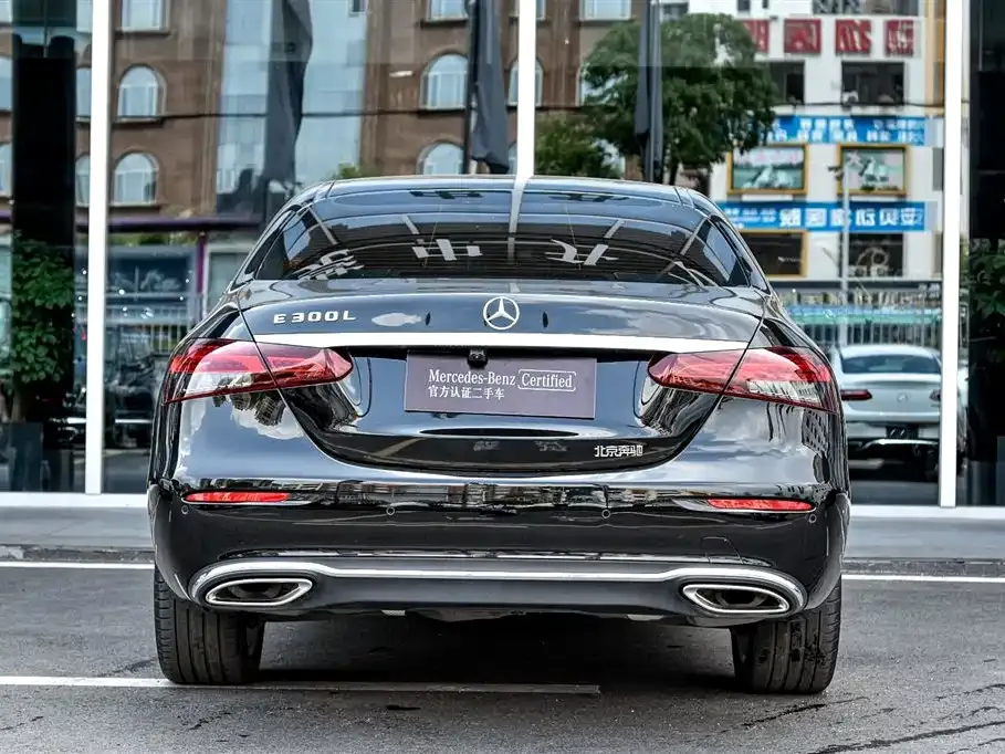 Mercedes-Benz E-Class — фото 10