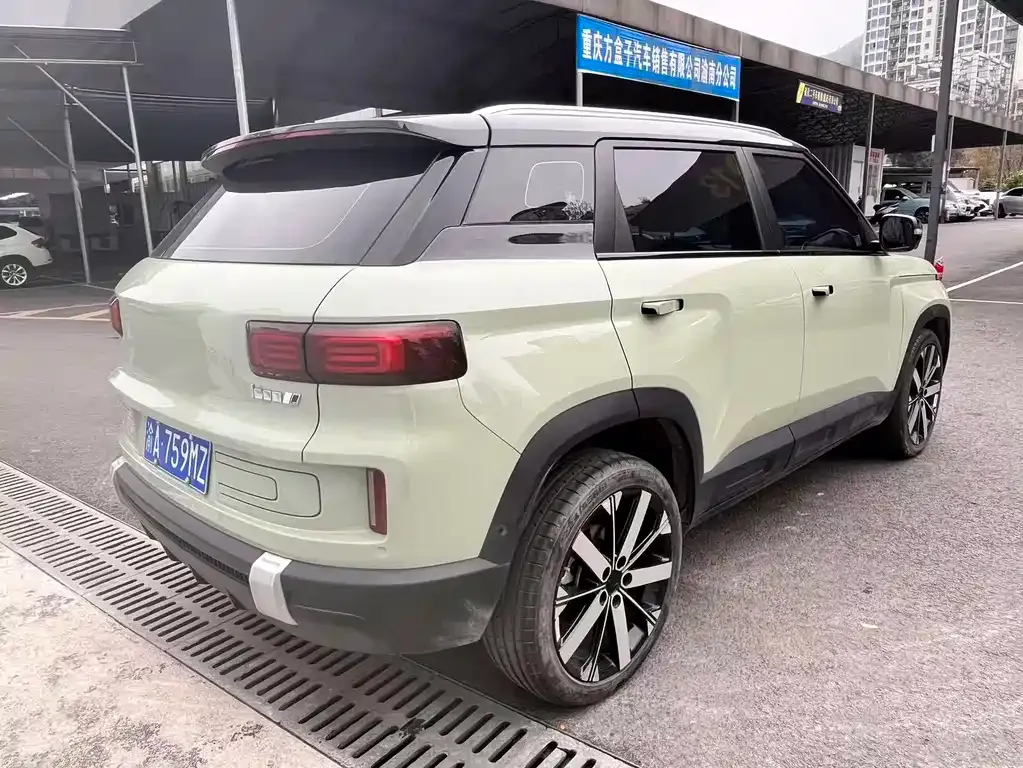 Geely Icon — фото 8