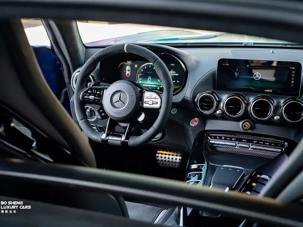Mercedes-Benz AMG GT — фото 7