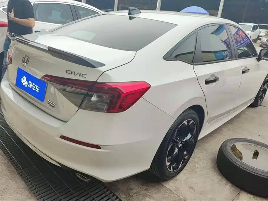Honda Civic — фото 7