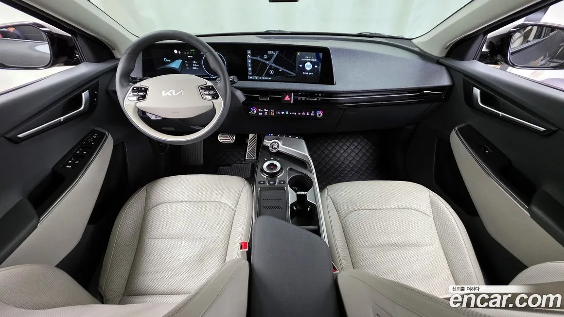 Kia EV6 — фото 8
