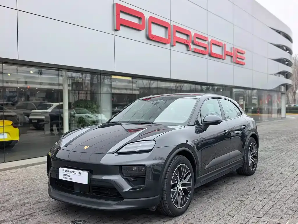 Porsche Macan EV — фото 1