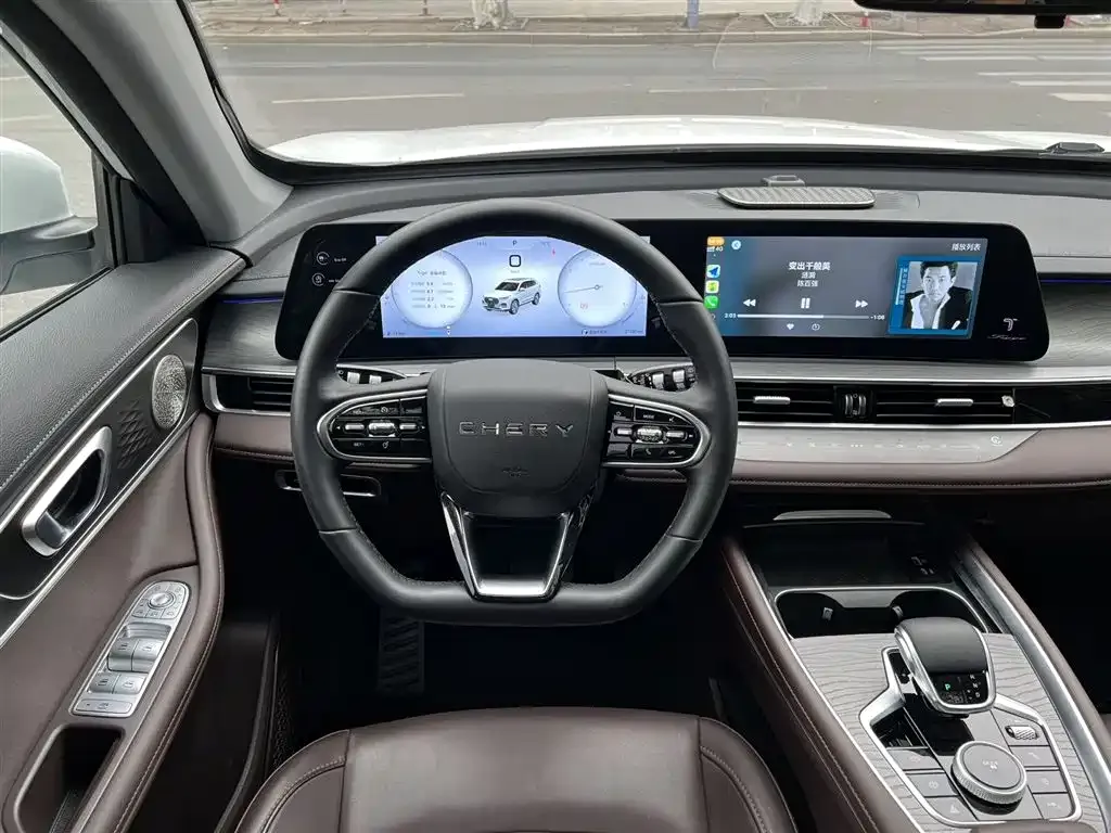 Chery Tiggo 8 PLUS — фото 8