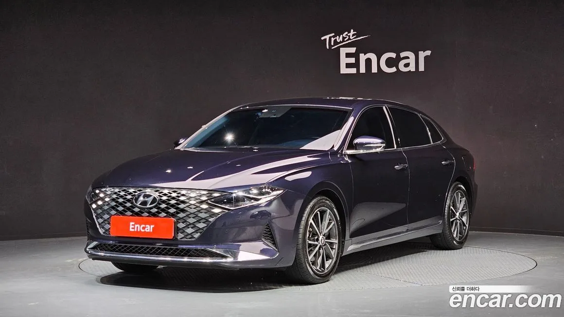Hyundai Grandeur — фото 1
