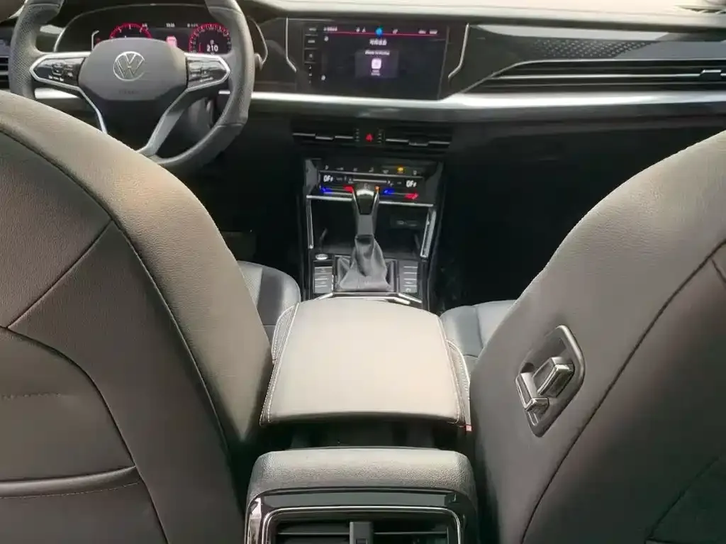 Volkswagen Passat — фото 3