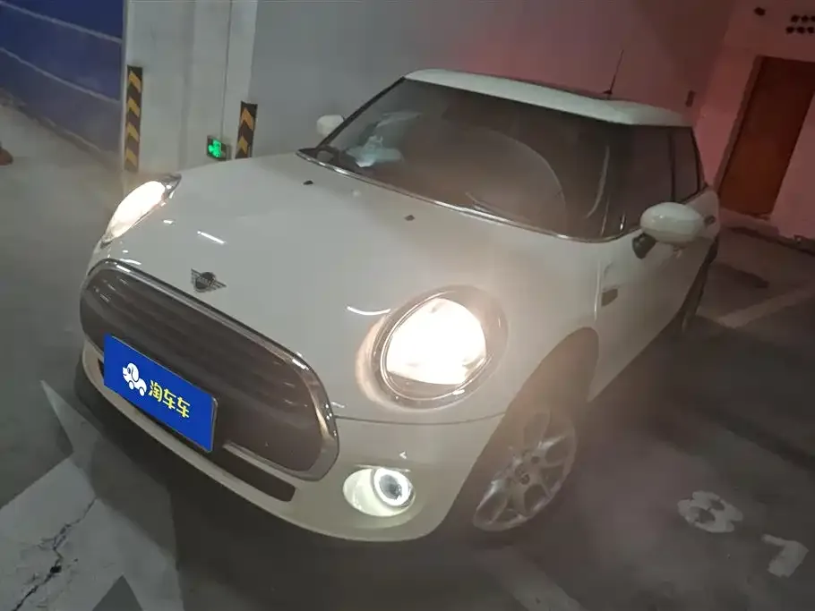 MINI Cooper (3-door) — фото 1