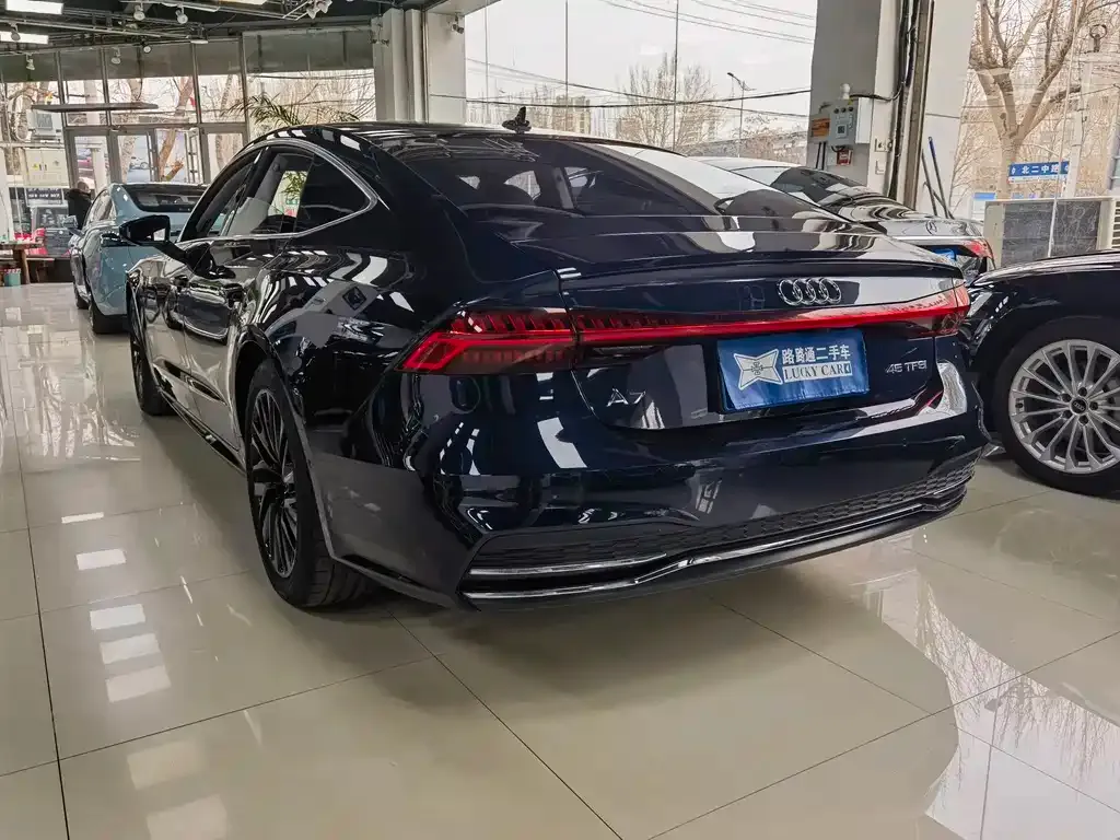 Audi A7 — фото 4