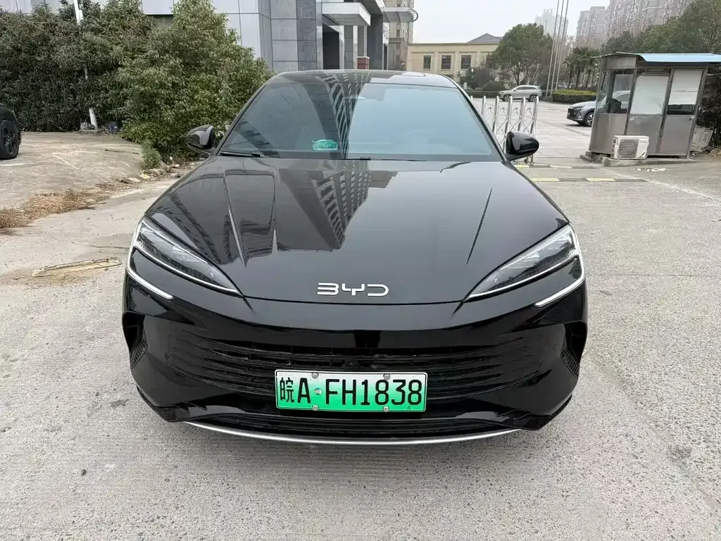 BYD Seal — фото 9