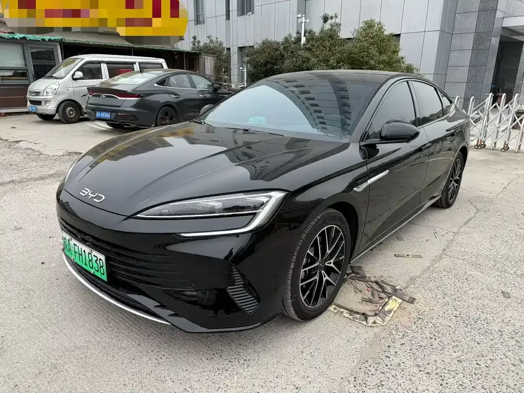 BYD Seal — фото 7