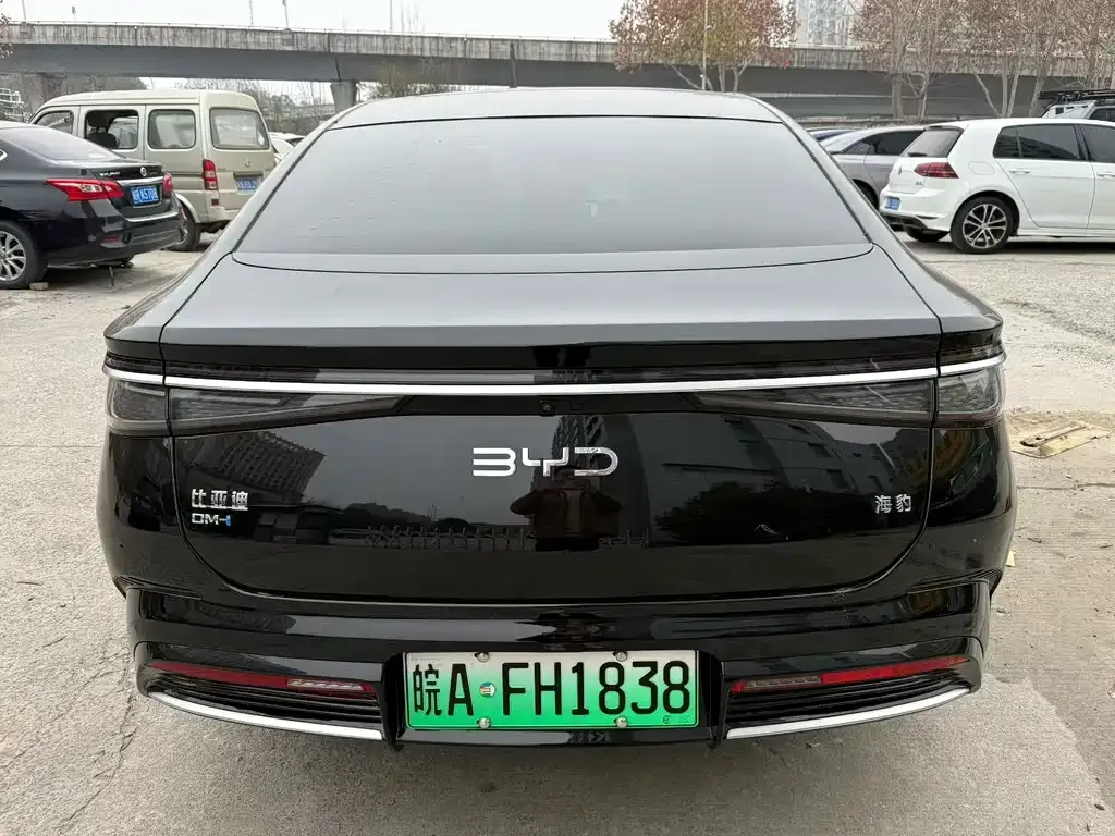 BYD Seal — фото 3