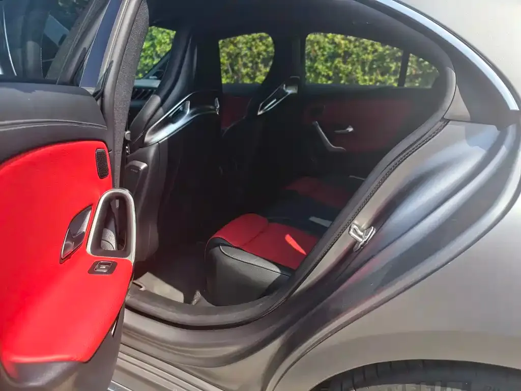 Mercedes-Benz CLA AMG — фото 5