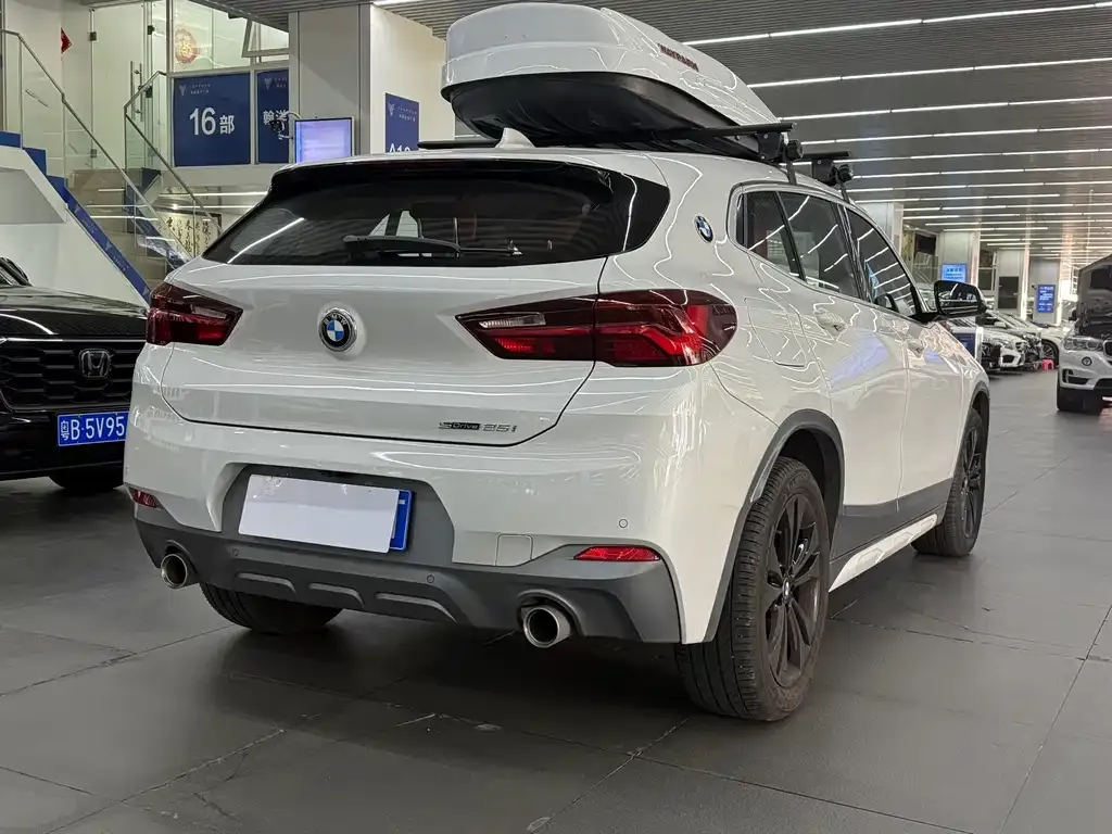 BMW X2 — фото 10