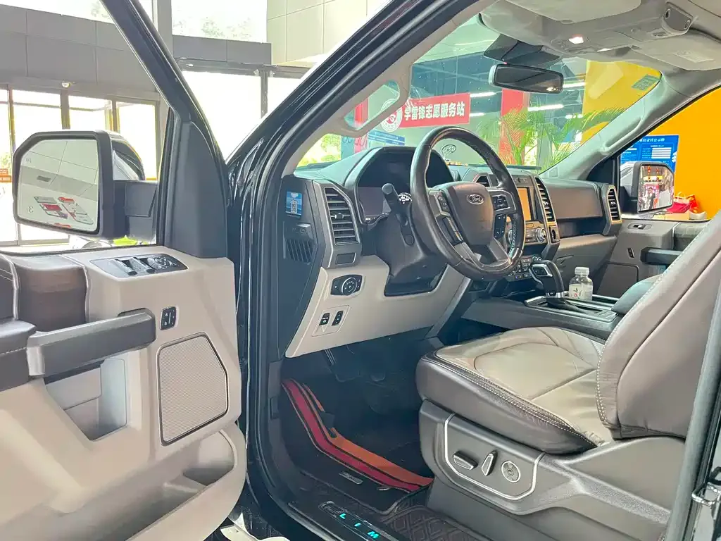 Ford F-150 Raptor — фото 9