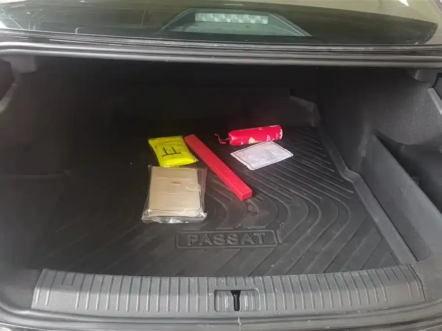 Volkswagen Passat — фото 2