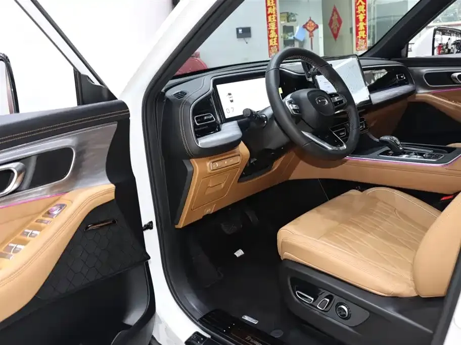 GAC Motor Trumpchi GS8 — фото 4
