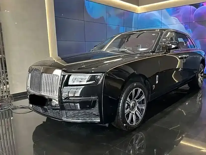 Rolls-Royce Ghost — фото 1