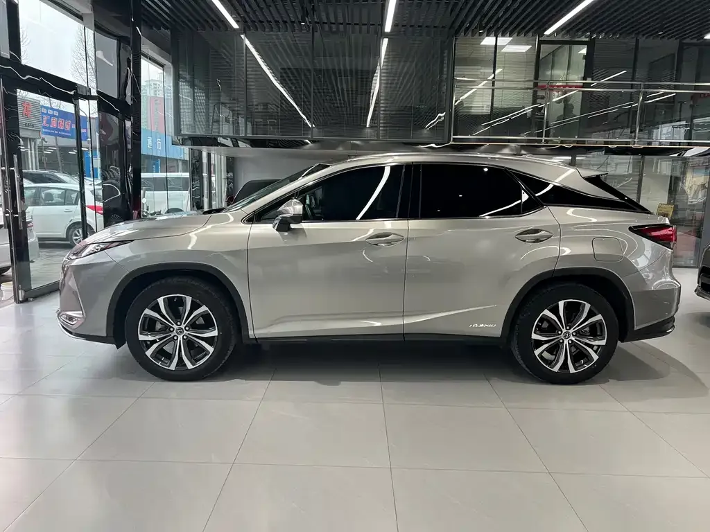 Lexus RX — фото 8