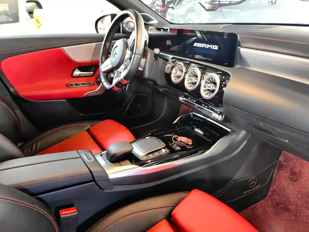 Mercedes-Benz A-Class AMG — фото 8