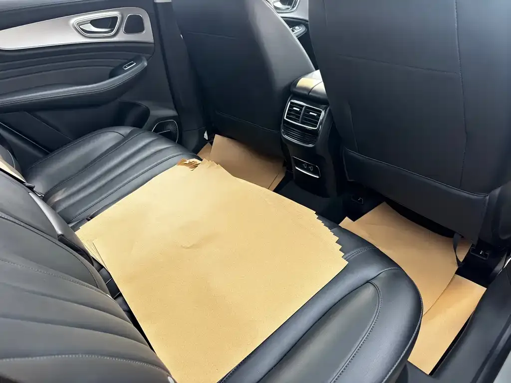 Roewe RX5 MAX — фото 10