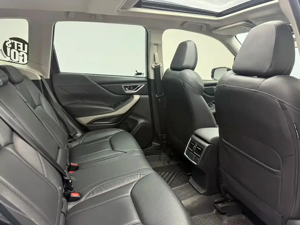 Subaru Forester — фото 10