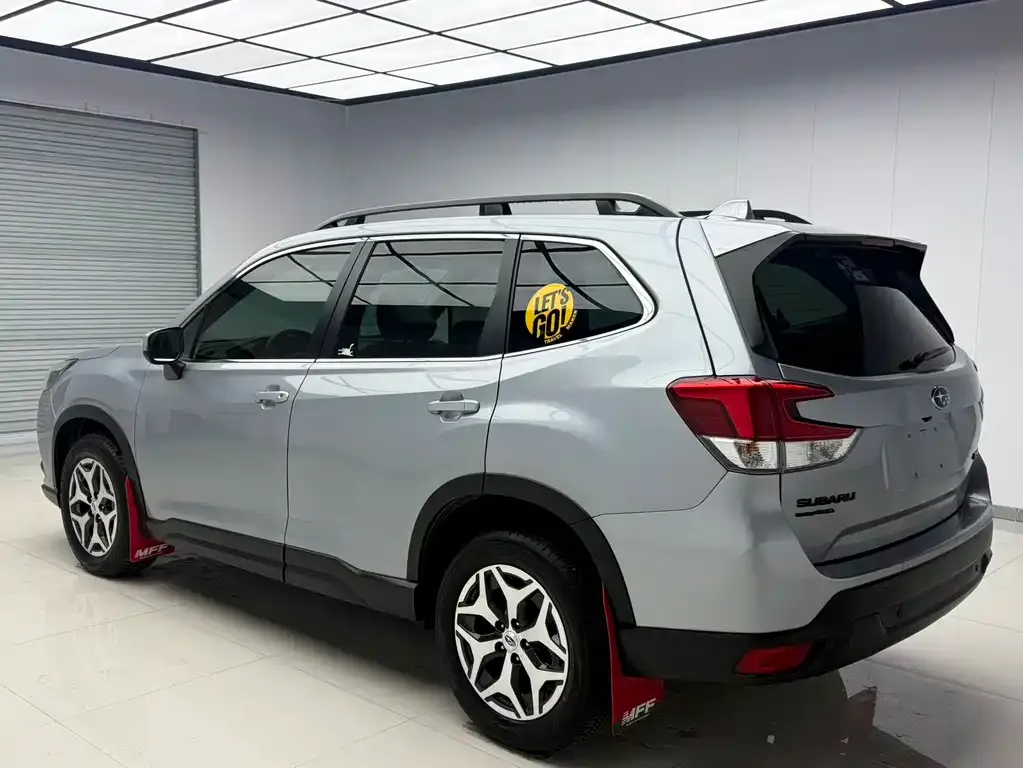 Subaru Forester — фото 9