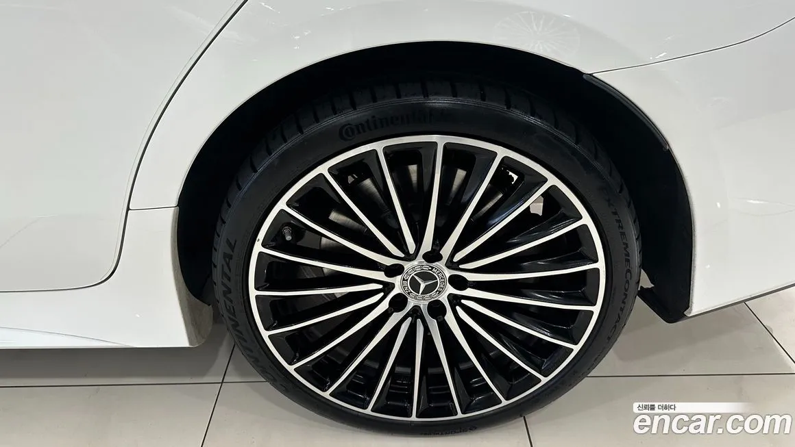 Mercedes-Benz CLS-Class — фото 4