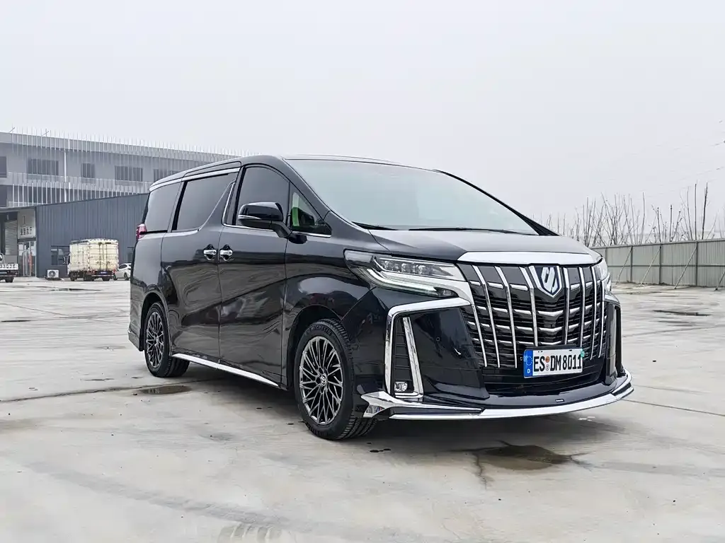 Toyota Vellfire — фото 10