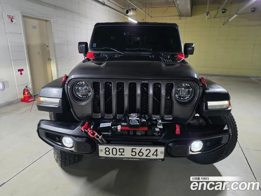 Jeep Gladiator — фото 1